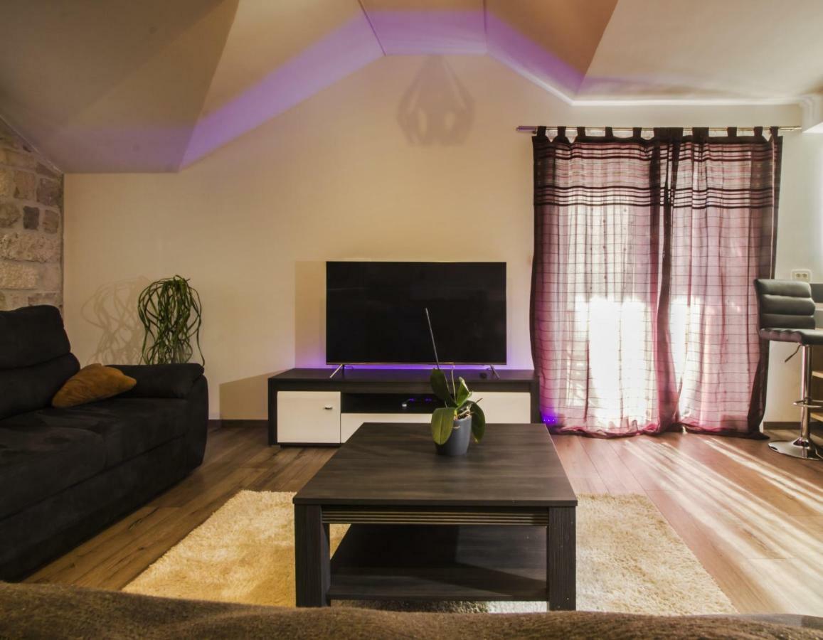 Apartments Dvor - Ap1, Ap2, Ap3 巴什卡沃达 外观 照片