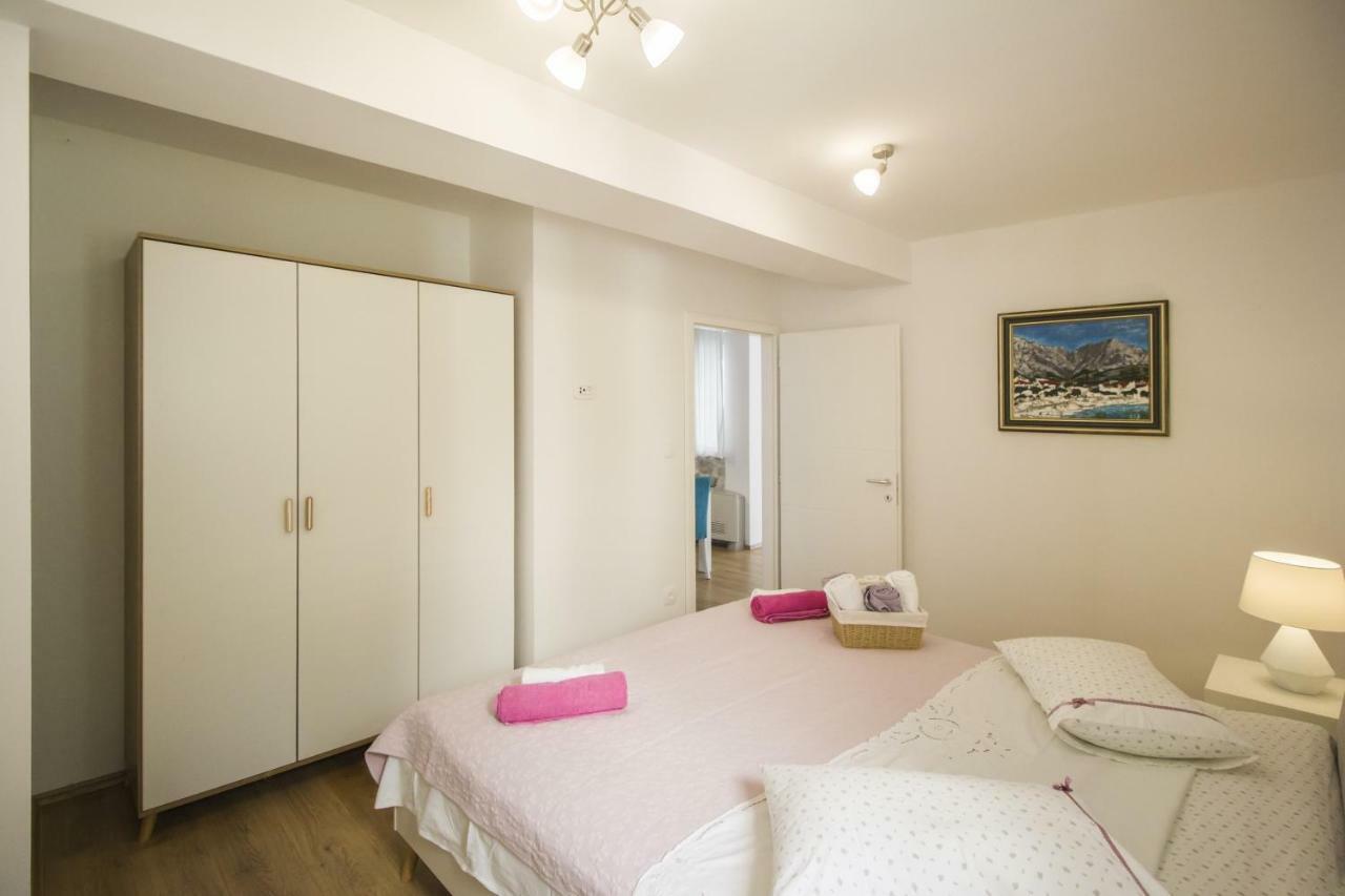 Apartments Dvor - Ap1, Ap2, Ap3 巴什卡沃达 外观 照片