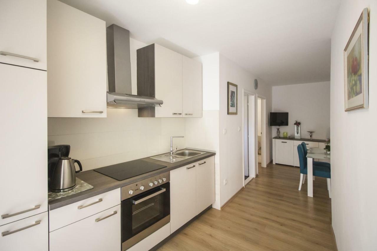 Apartments Dvor - Ap1, Ap2, Ap3 巴什卡沃达 外观 照片