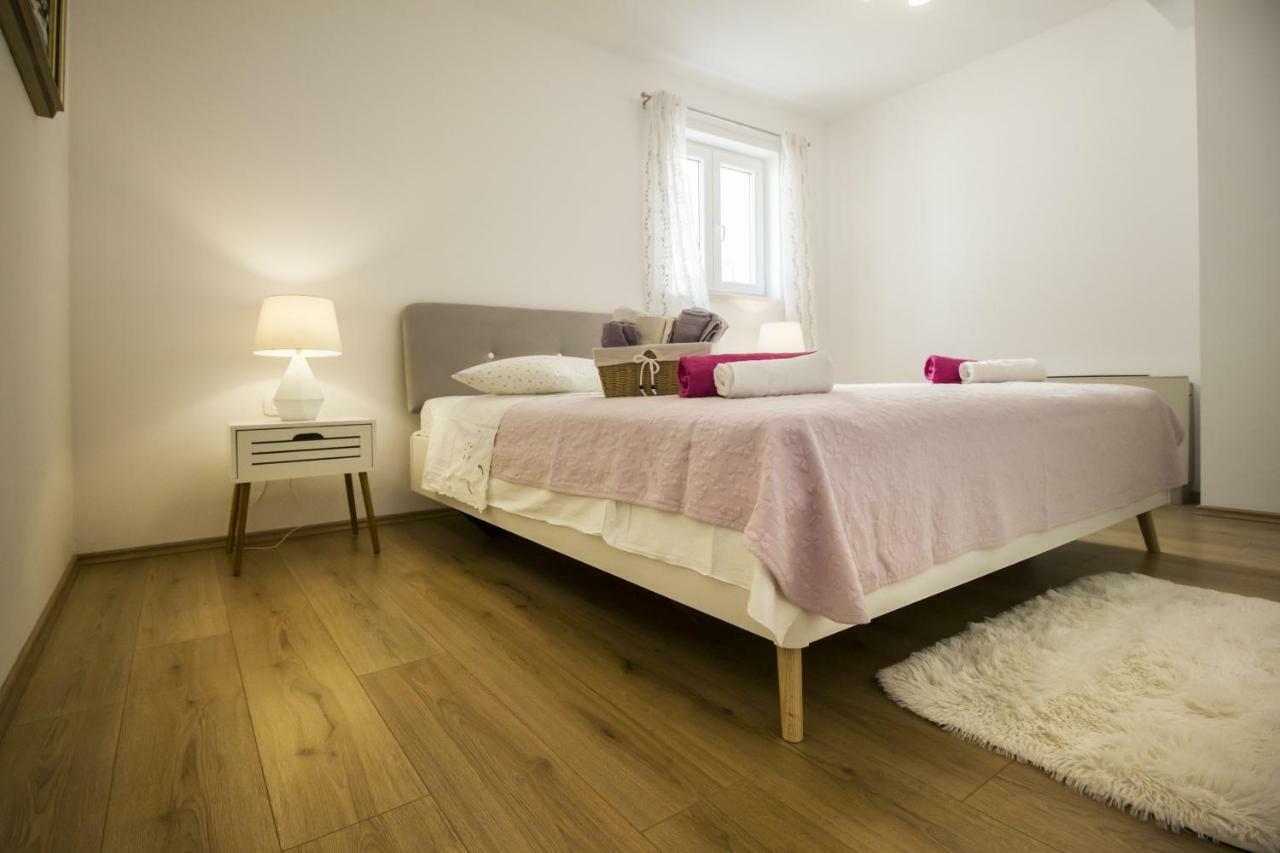 Apartments Dvor - Ap1, Ap2, Ap3 巴什卡沃达 外观 照片